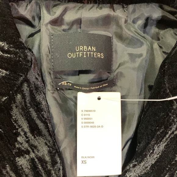 Urban Outfitters Whimsigoth Crushed velvet, lined blazer Goth/Grunge Size XS NWT - Picture 2 of 5